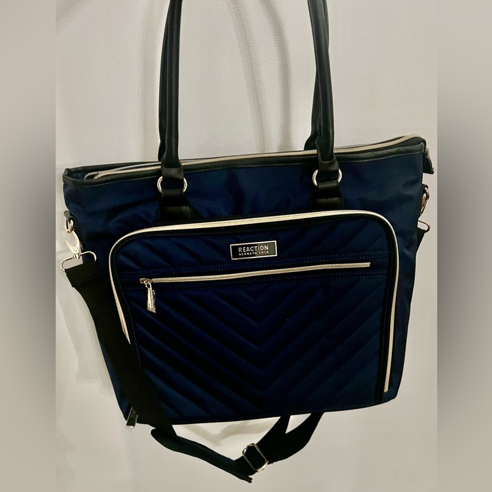 Reaction Keneth Cole crossbody laptop bag